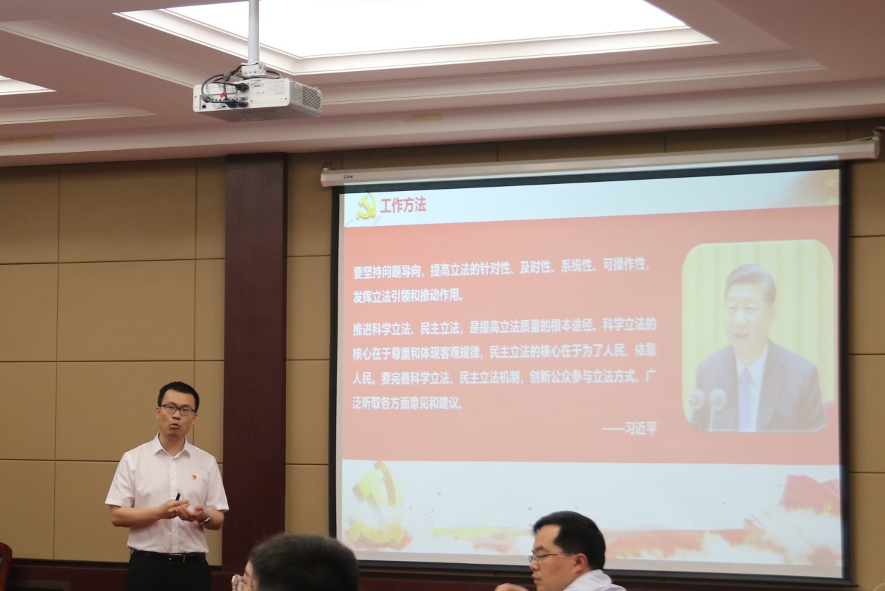 说明: E:\网站公众号维护\2021年\5月\0525yl23455永利官网党委书记王桂为师生党员上党课\新建文件夹 (3)\IMG_2379.JPG 说明: E:\网站公众号维护\2021年\5月\0525yl23455永利官网党委书记王桂为师生党员上党课\新建文件夹 (3)\IMG_2379.JPG